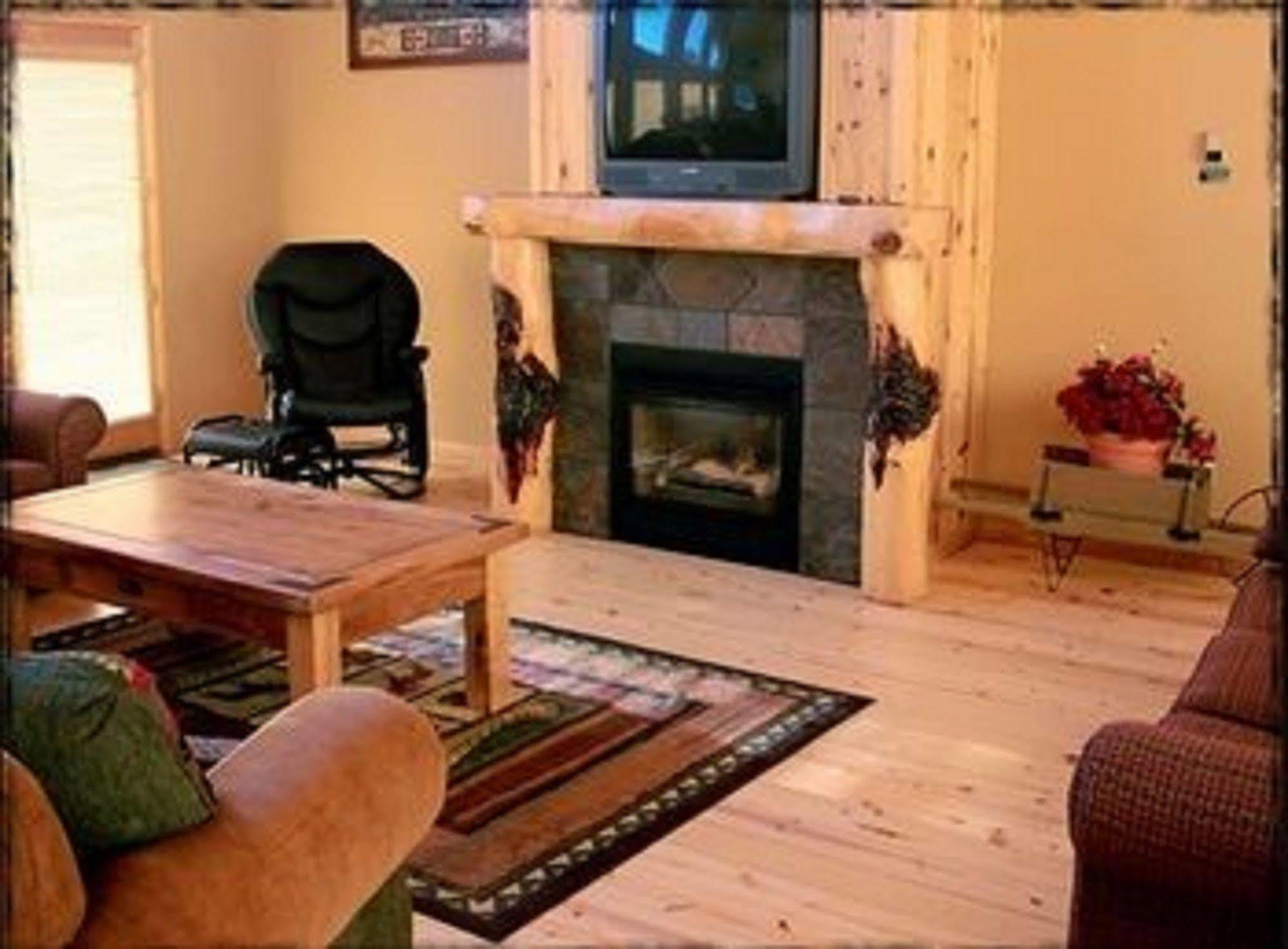 Lodge at Palmer Gulch Hill City Exterior foto